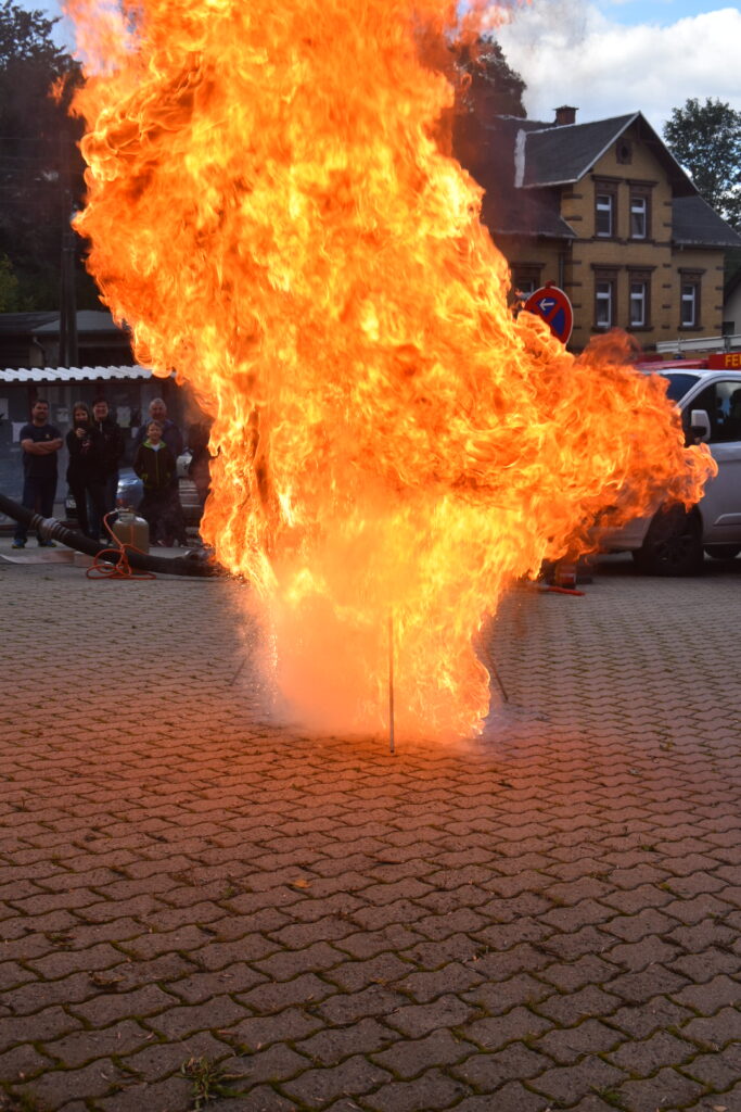 Schauübung, Fettverbrennung, Feuer